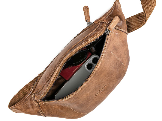 Сумка на пояс Dr. Koffer из натуральной кожи коричневая