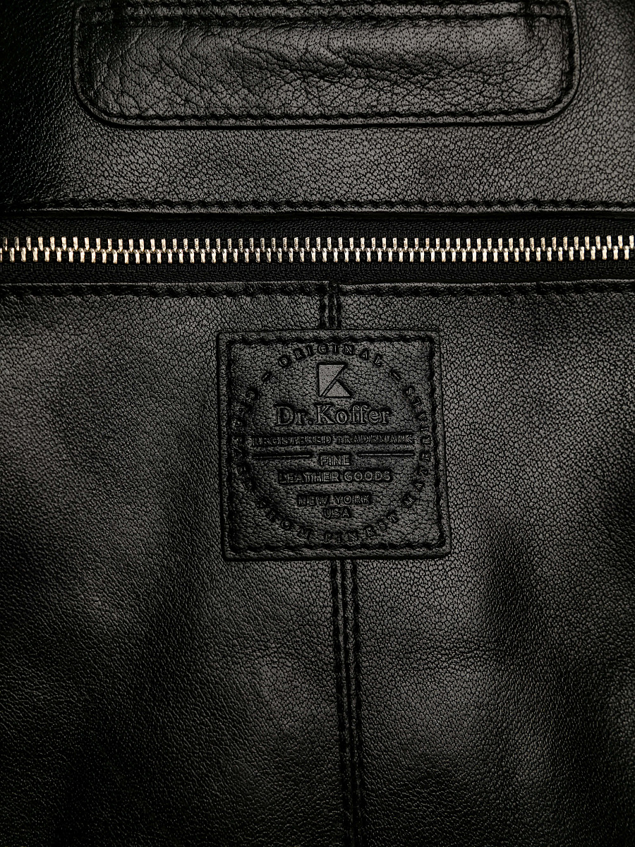 Рюкзак Dr.Koffer из натуральной кожи черный