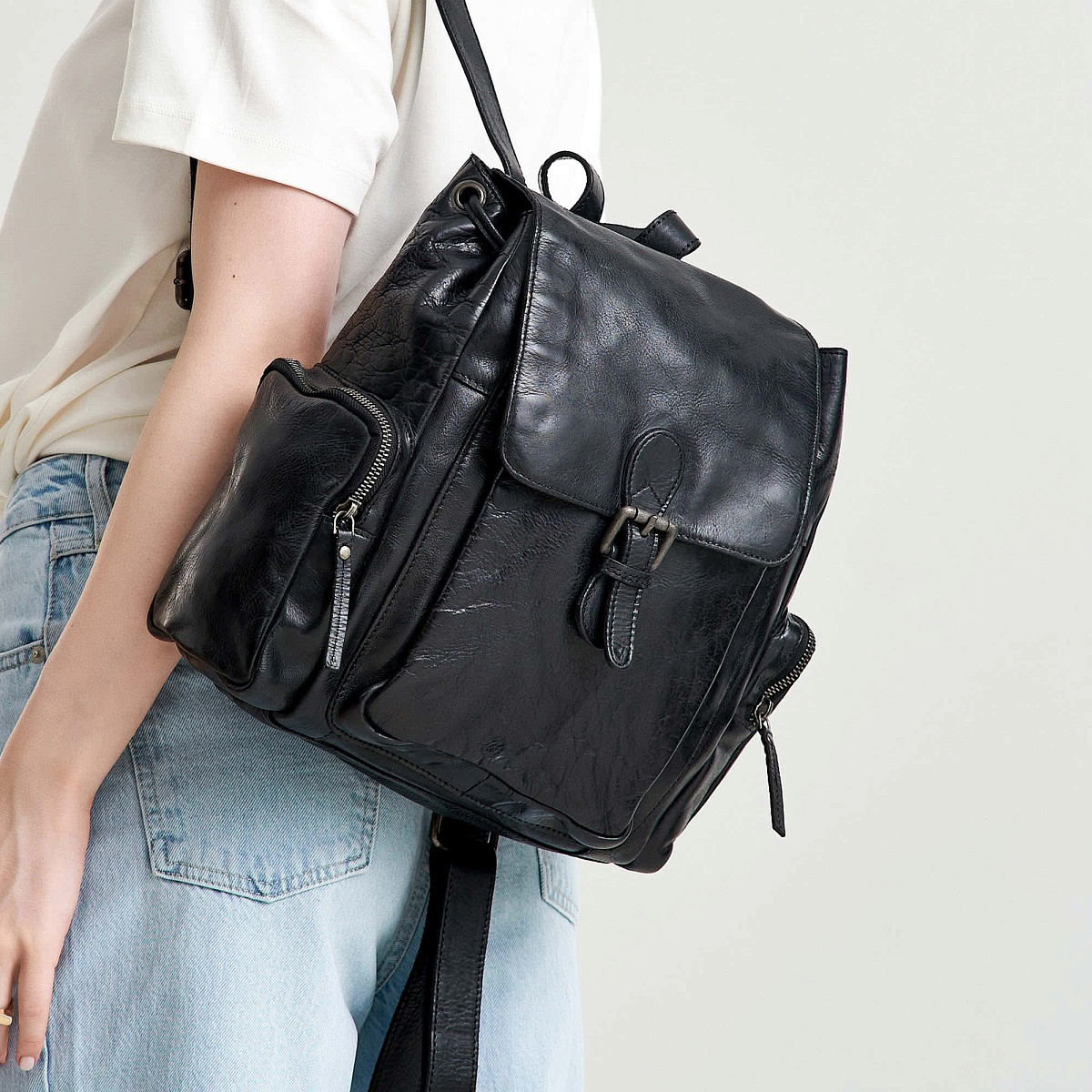 Рюкзак Dr.Koffer из натуральной кожи черный