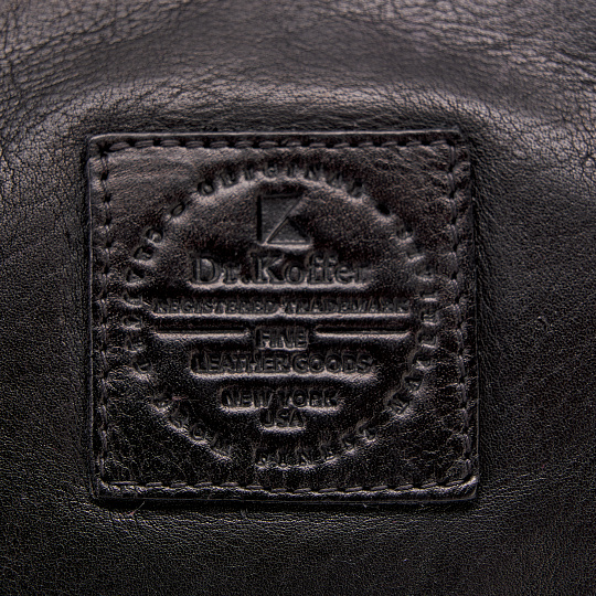 Сумка дорожная Dr.Koffer из натуральной кожи черная