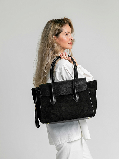 Женская сумка Dr.Koffer из натуральной кожи черная