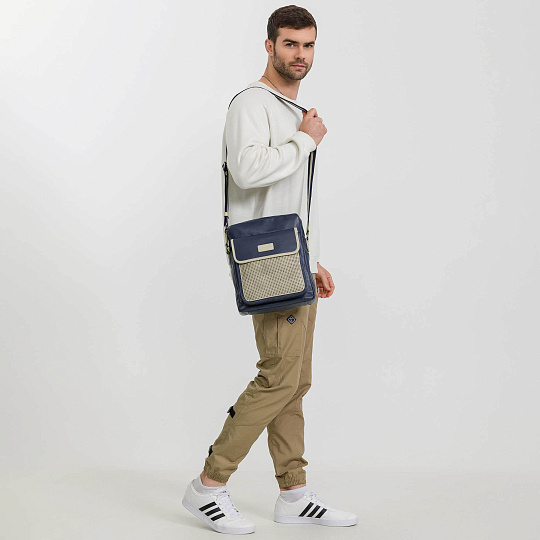 Сумка через плечо Dr.Koffer из натуральной кожи синяя