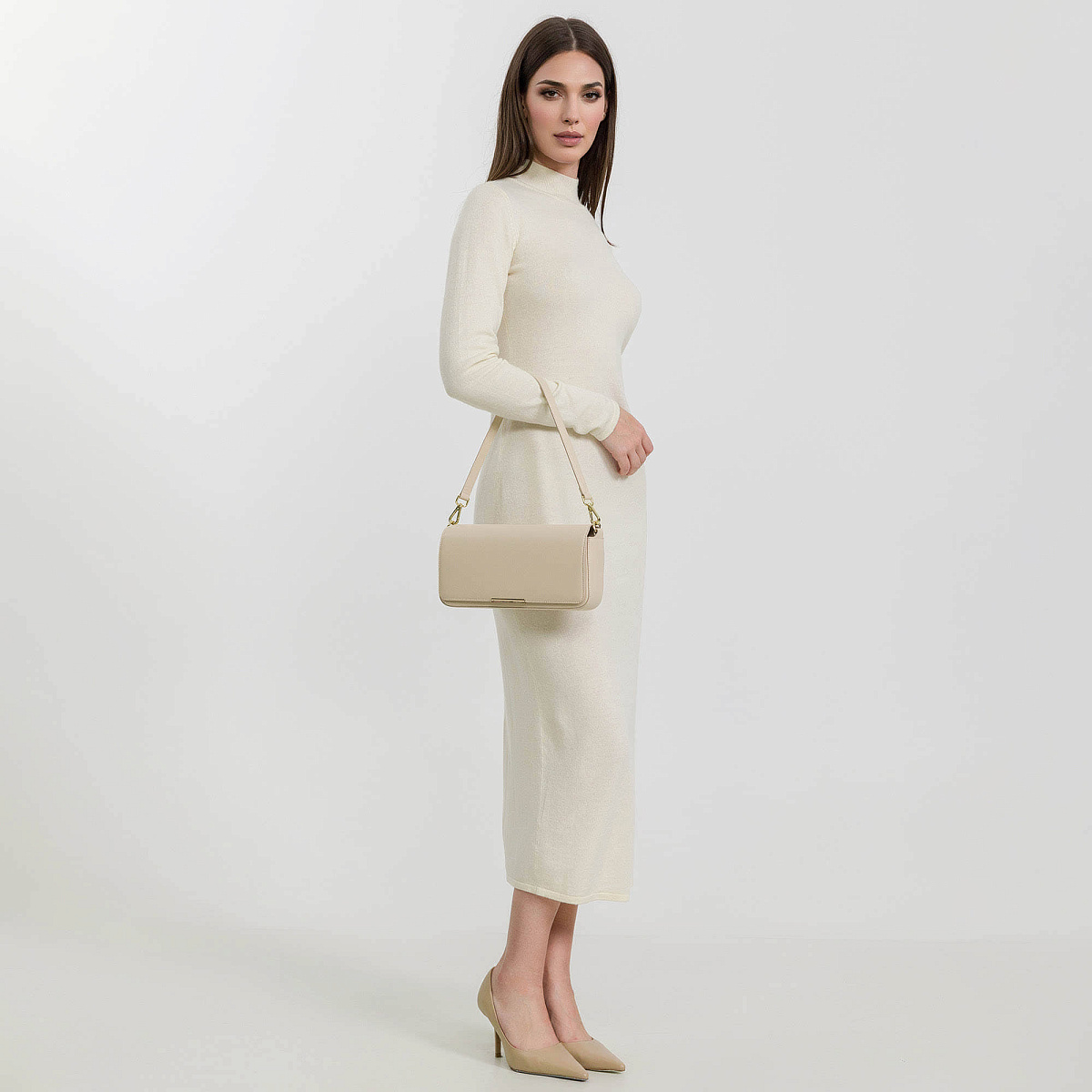 Женская сумка  Dr. Koffer из натуральной кожи бежевая