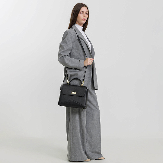 Женская сумка  Dr. Koffer из натуральной кожи черная