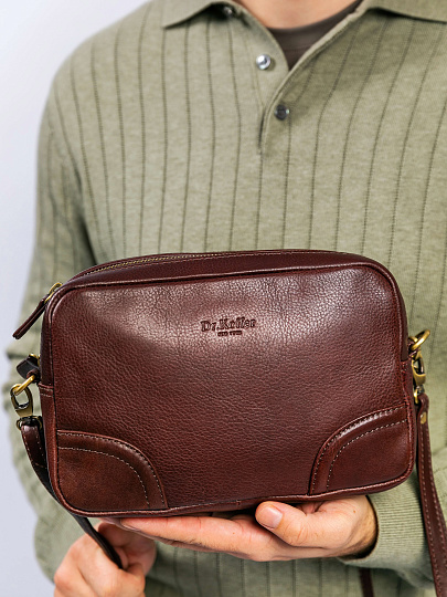 Сумка-визитка Dr. Koffer из натуральной кожи коричневая
