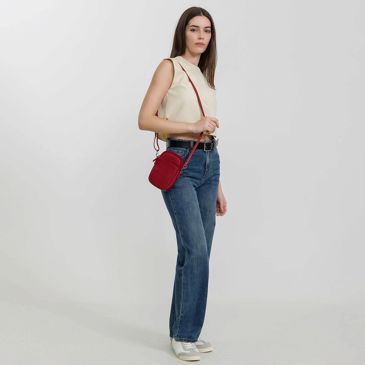 Сумка через плечо Dr.Koffer из натуральной кожи красная