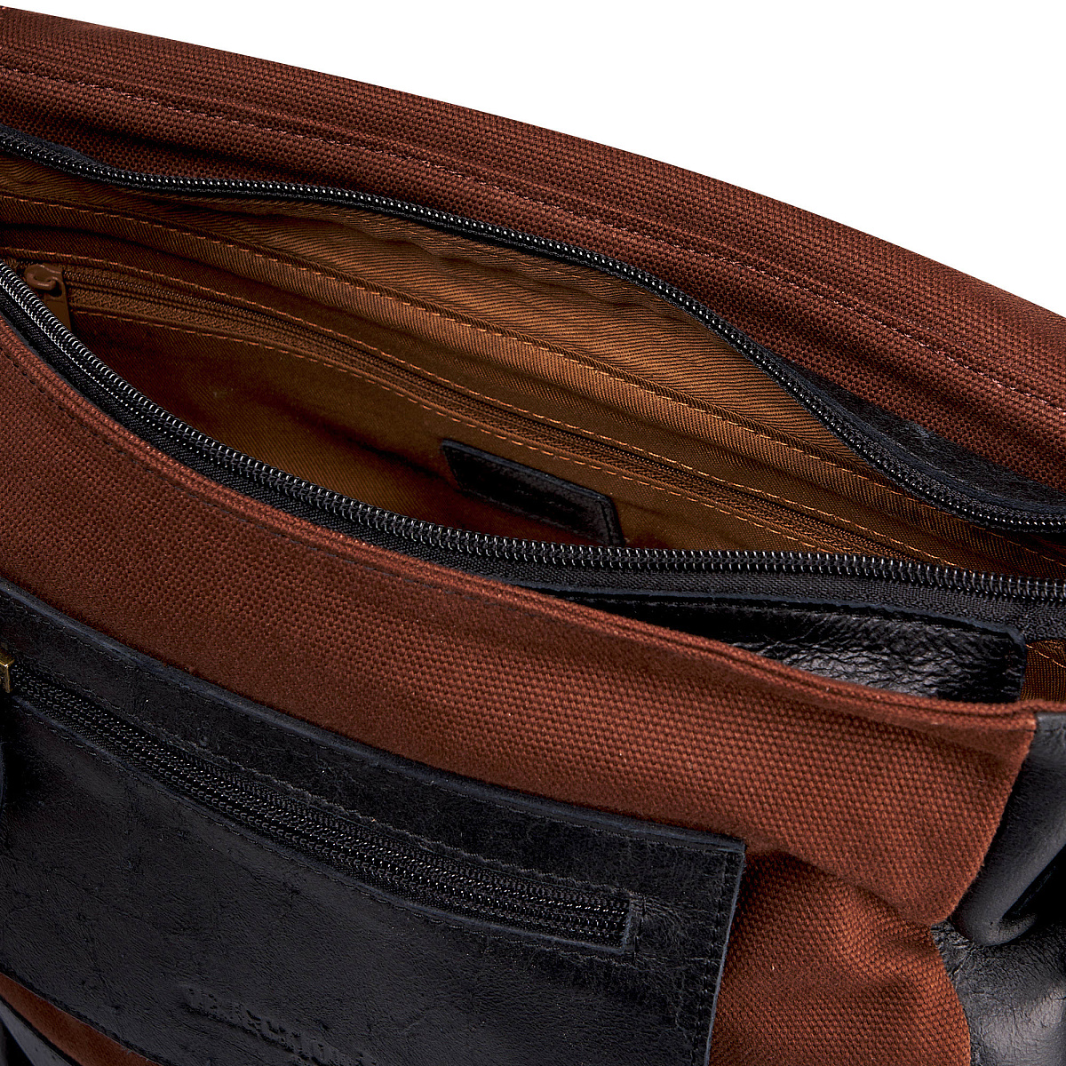 Сумка через плечо Dr.Koffer из натуральной кожи черная