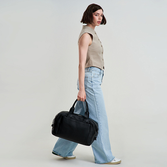 Сумка дорожная Dr. Koffer из натуральной кожи черная