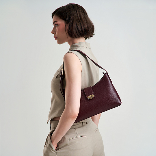 Женская сумка  Dr. Koffer из натуральной кожи бордовая