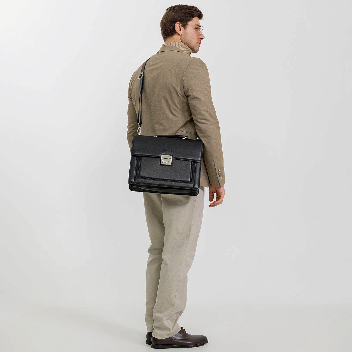 Портфель Dr.Koffer из натуральной кожи черный