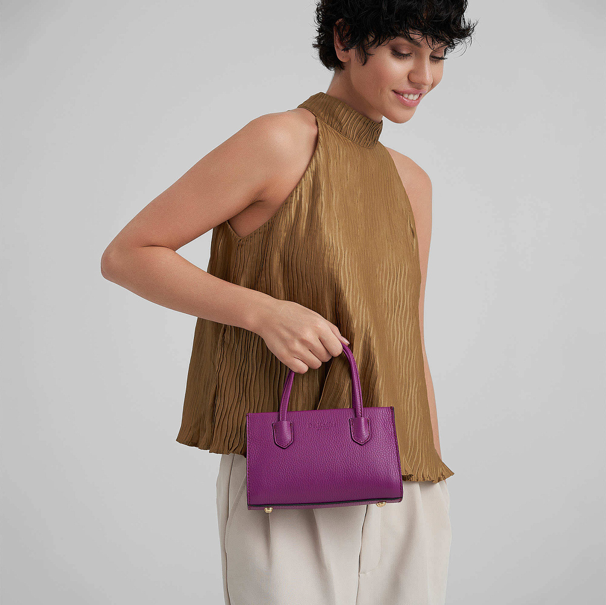 Женская сумка Dr. Koffer из натуральной кожи розовая