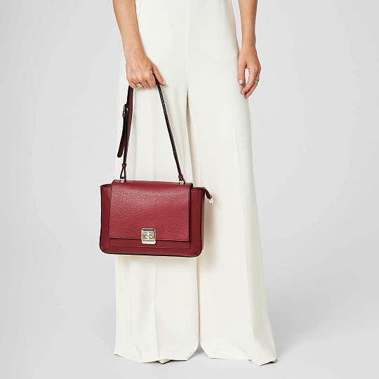 Женская сумка Dr. Koffer из натуральной кожи красная