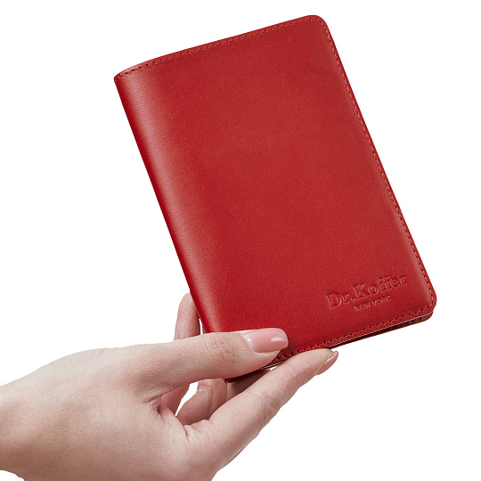 Обложка для паспорта Dr.Koffer из натуральной кожи красная