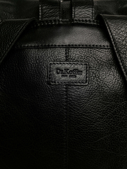 Рюкзак Dr.Koffer из натуральной кожи черный