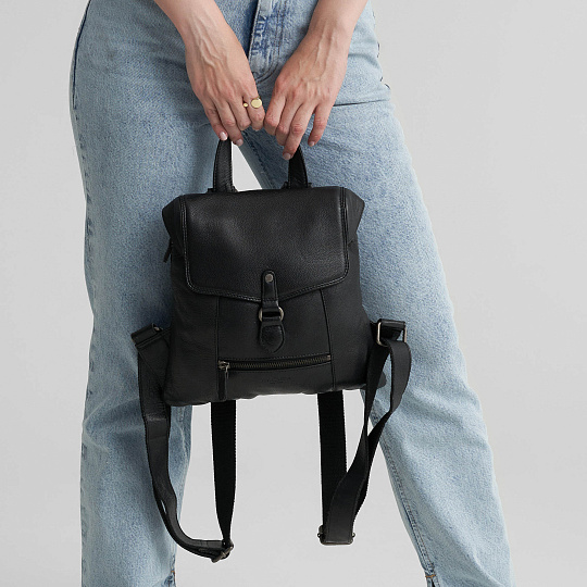 Рюкзак Dr.Koffer из натуральной кожи черный