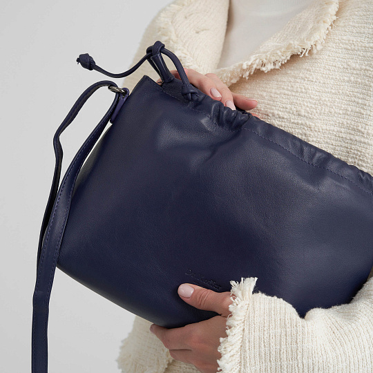 Женская сумка Dr.Koffer из натуральной кожи фиолетовая