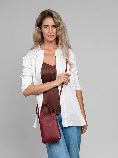 Сумка через плечо Dr.Koffer из натуральной кожи бордовая