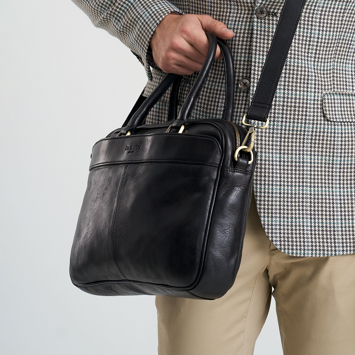 Деловая сумка Dr.Koffer из натуральной кожи черная