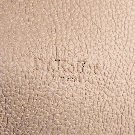 Женская сумка Dr. Koffer из натуральной кожи бежевая