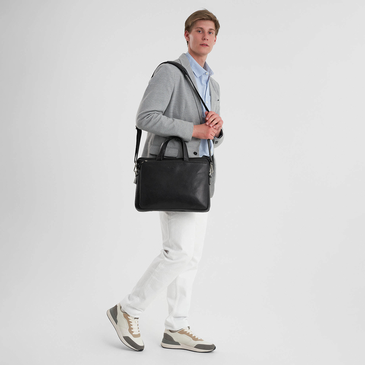 Деловая сумка Dr.Koffer из натуральной кожи черная