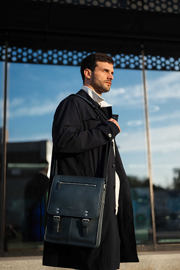 Сумка через плечо Dr.Koffer из натуральной кожи синяя