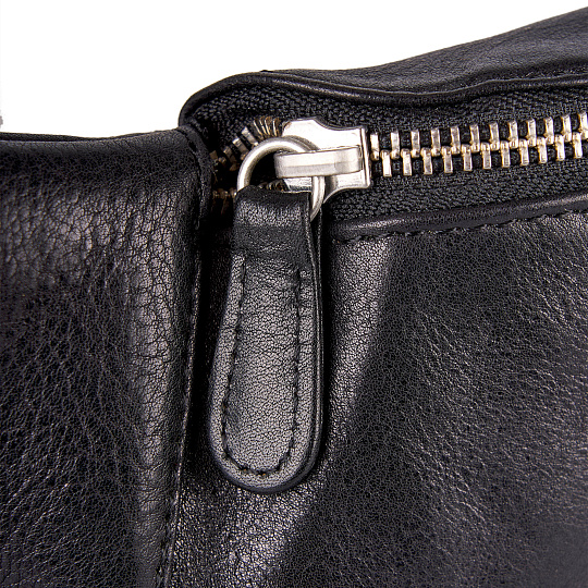 Сумка на пояс Dr. Koffer из натуральной кожи черная