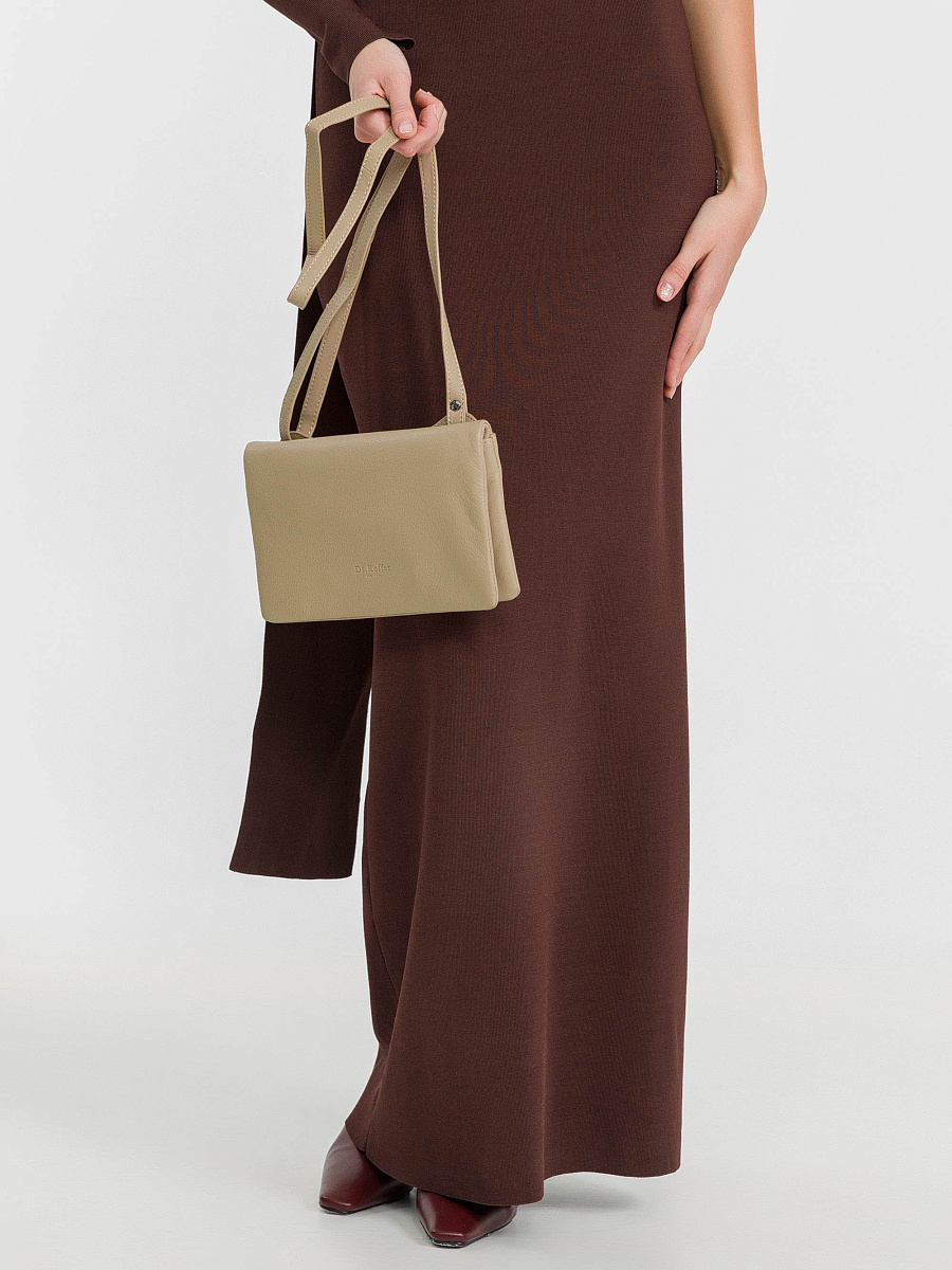 Сумка через плечо Dr.Koffer из натуральной кожи бежевая