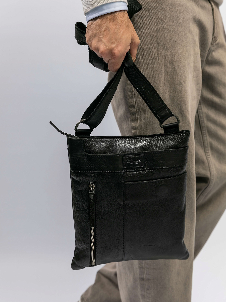 Сумка через плечо Dr.Koffer из натуральной кожи черная