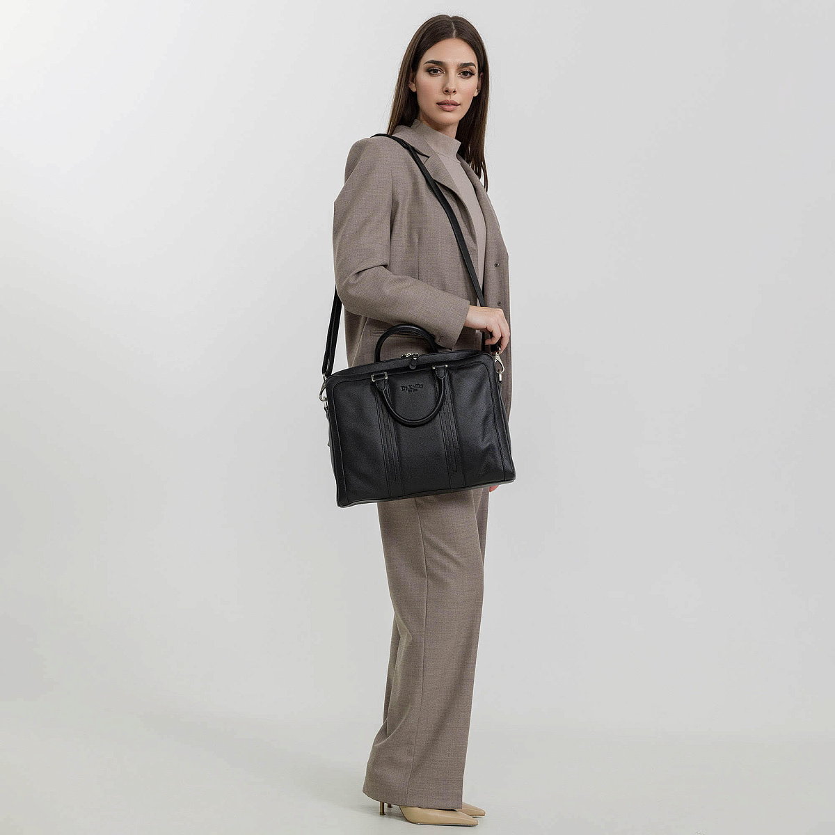 Деловая сумка Dr.Koffer из натуральной кожи черная