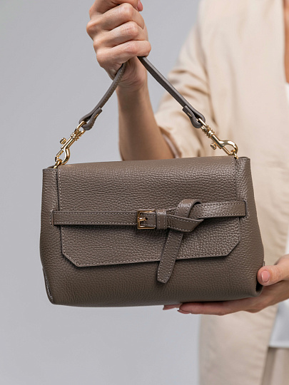 Женская сумка Dr.Koffer из натуральной кожи бежевая