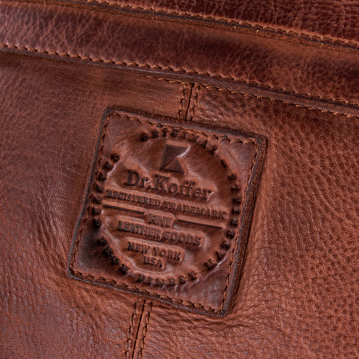 Сумка через плечо Dr.Koffer из натуральной кожи коричневая