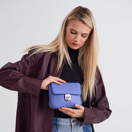 Женская сумка Dr. Koffer из натуральной кожи фиолетовая