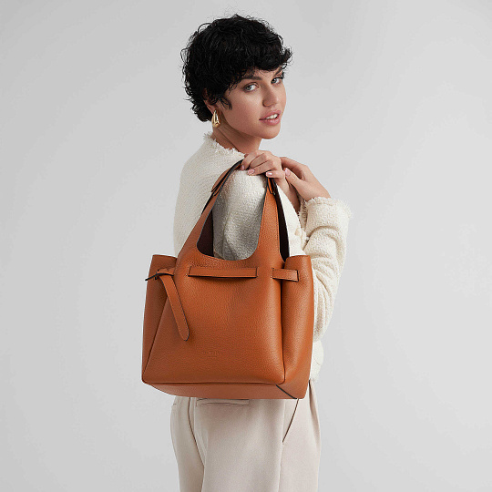 Женская сумка Dr. Koffer из натуральной кожи оранжевая