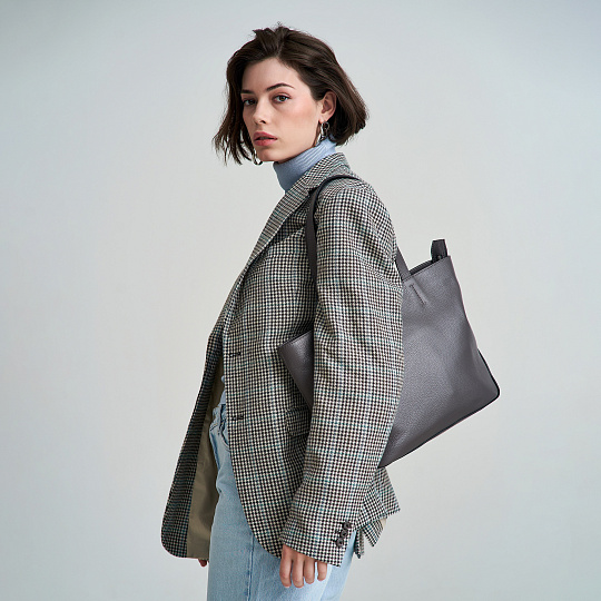 Женская сумка Dr. Koffer из натуральной кожи серая