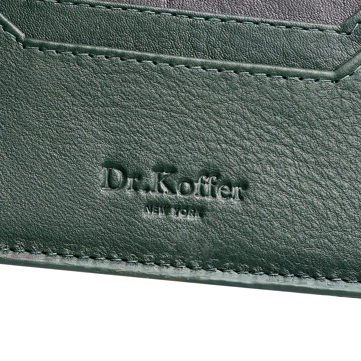 Кредитница Dr.Koffer из натуральной кожи зеленая