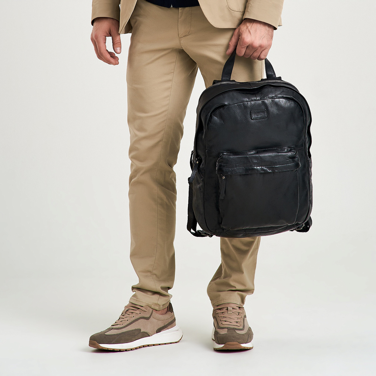 Рюкзак Dr.Koffer из натуральной кожи черный