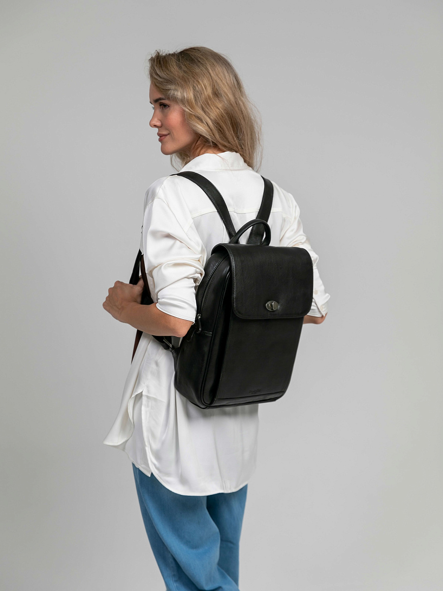 Рюкзак Dr.Koffer из натуральной кожи черный