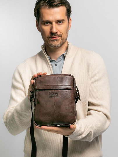 Сумка через плечо Dr.Koffer из натуральной кожи коричневая
