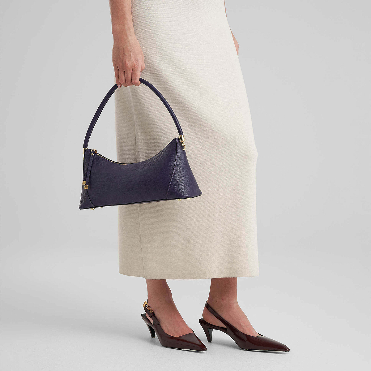 Женская сумка Dr. Koffer из натуральной кожи фиолетовая