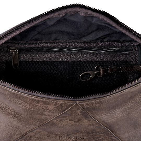 Сумка на пояс Dr. Koffer из натуральной кожи серая