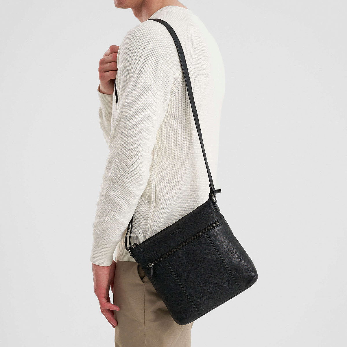 Сумка через плечо Dr.Koffer из натуральной кожи черная