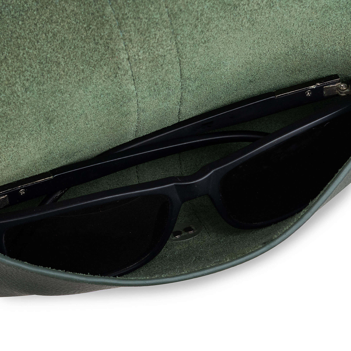 Очечник Dr.Koffer из натуральной кожи зеленый