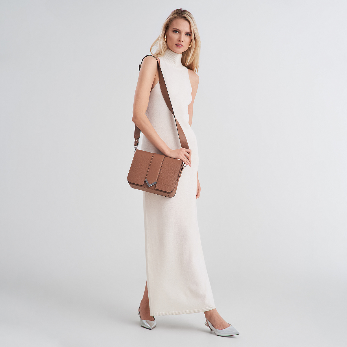 Женская сумка Dr.Koffer из натуральной кожи коричневая