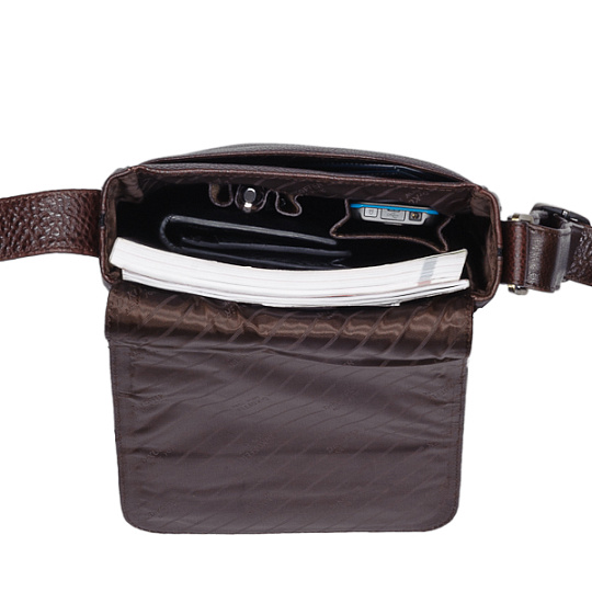 Прямоугольная темно-коричневая мужская сумка небольшого размера из жатой кожи Dr.Koffer M306221-02-09