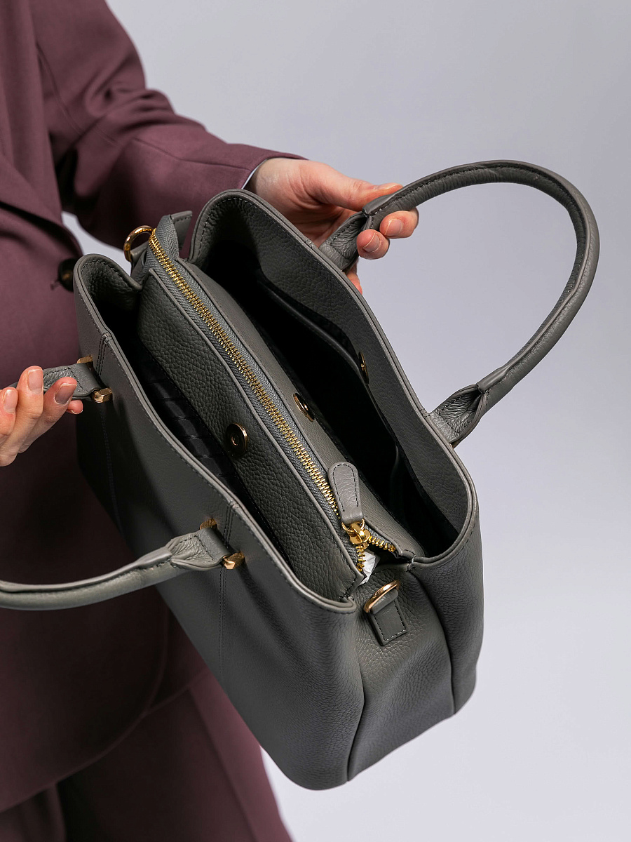 Женская сумка Dr. Koffer из натуральной кожи серая