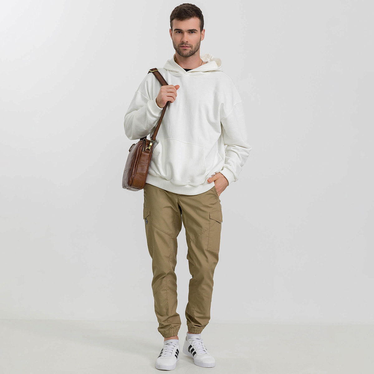 Сумка через плечо Dr.Koffer из натуральной кожи коричневая