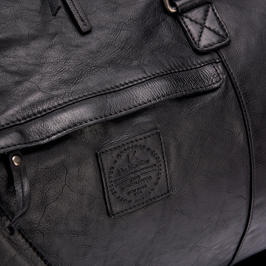 Сумка дорожная Dr.Koffer из натуральной кожи черная