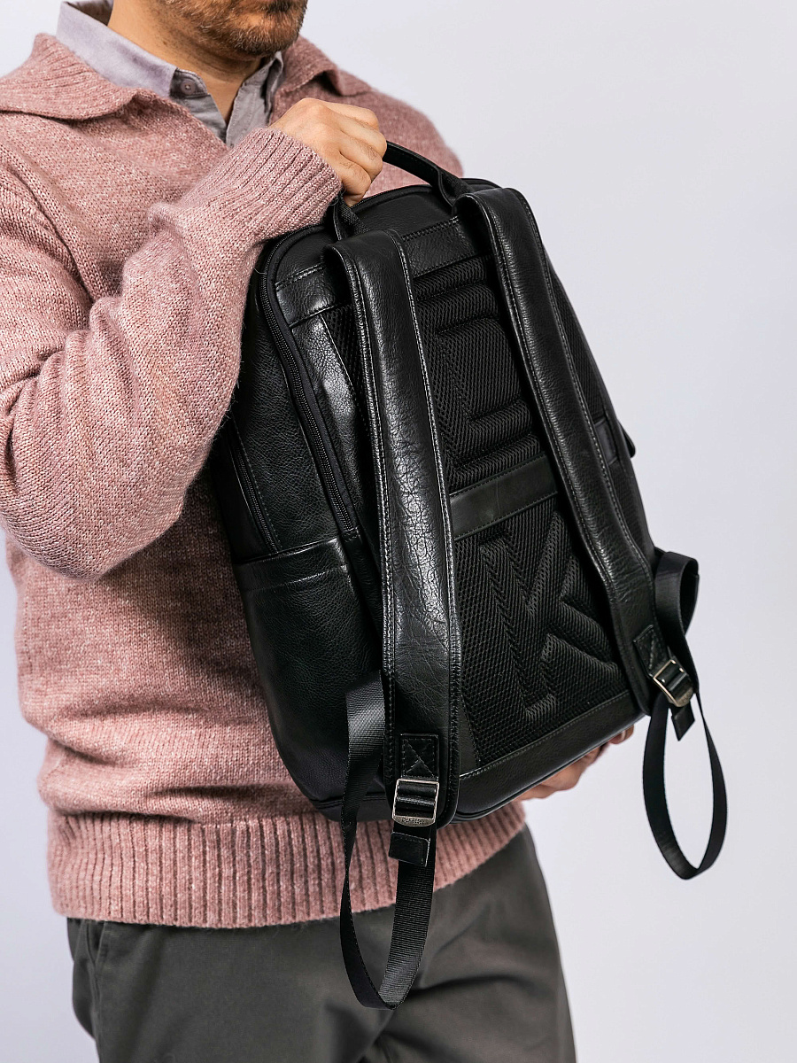 Рюкзак Dr. Koffer из натуральной кожи черный