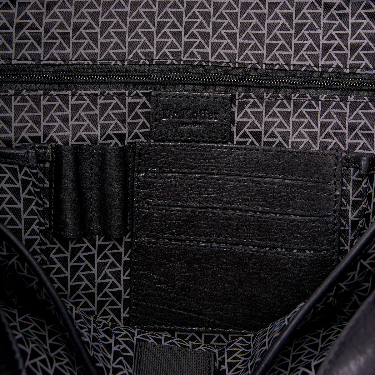 Деловая сумка Dr.Koffer из натуральной кожи черная