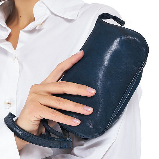 Сумка через плечо Dr.Koffer из натуральной кожи синяя